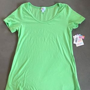 LuLaRoe Classic T - Small